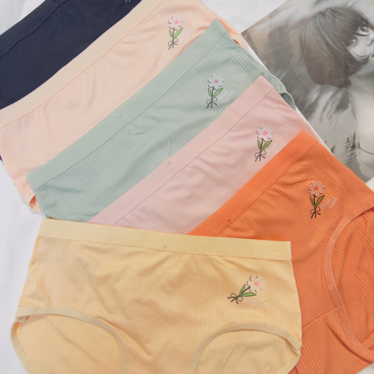 Mini Flower Pirnt Daily Wear Soft Panties