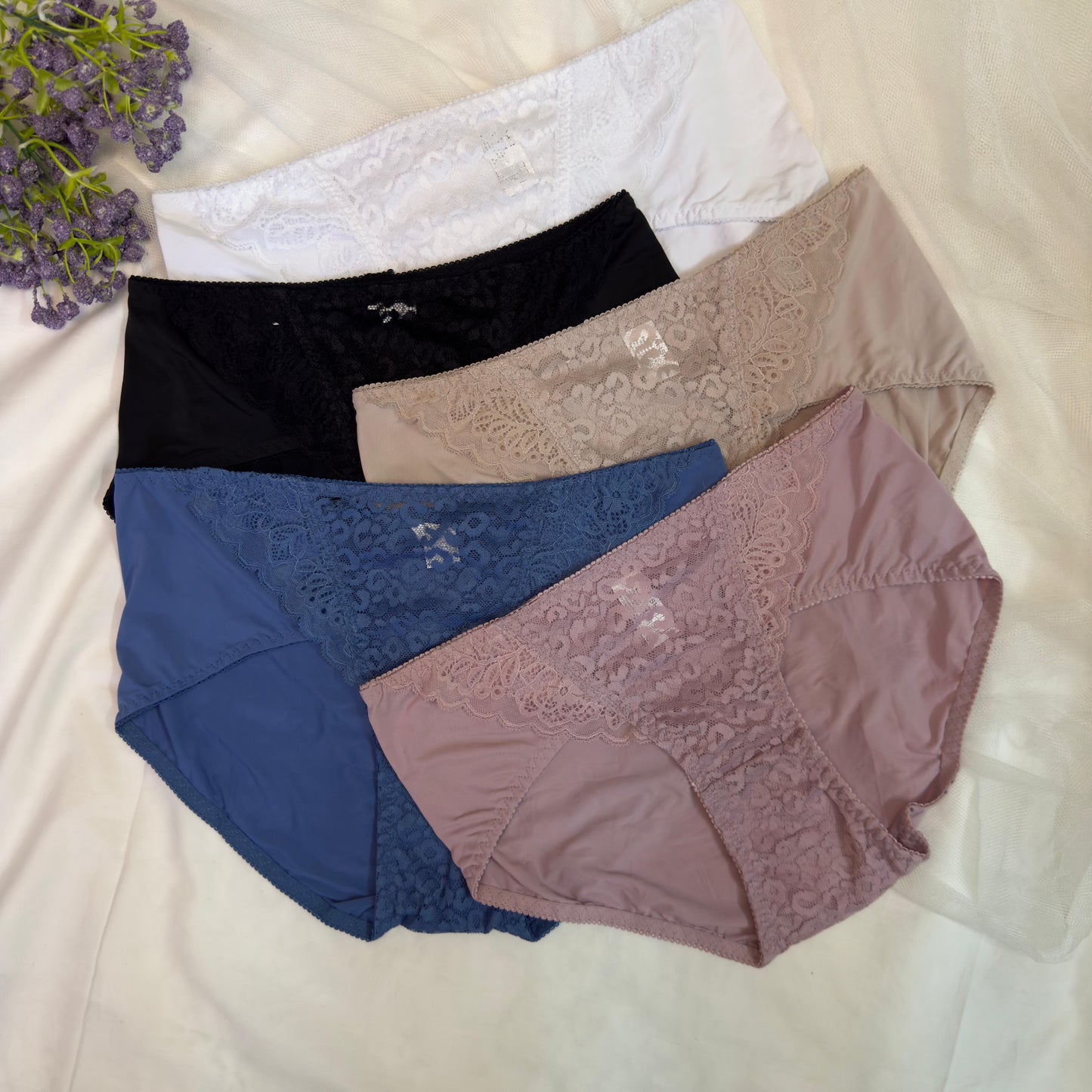 Invisi Feminine Panty