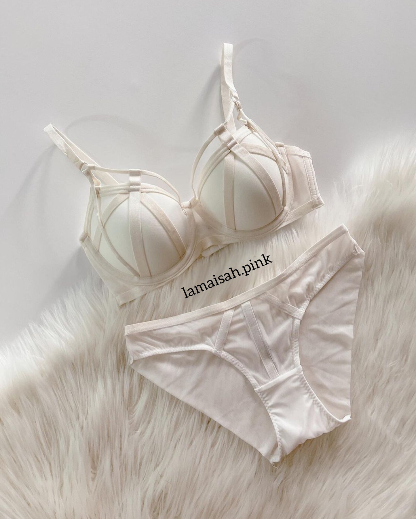 Lacy Push-Up Bra Set