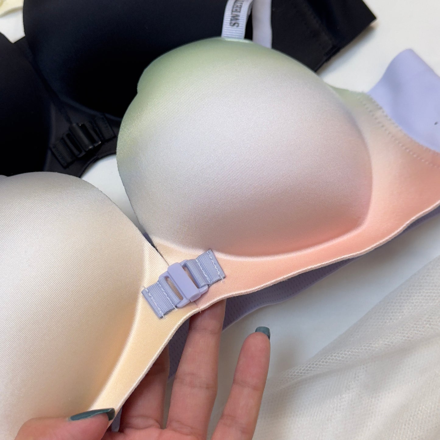 Shaded Front Open Bra