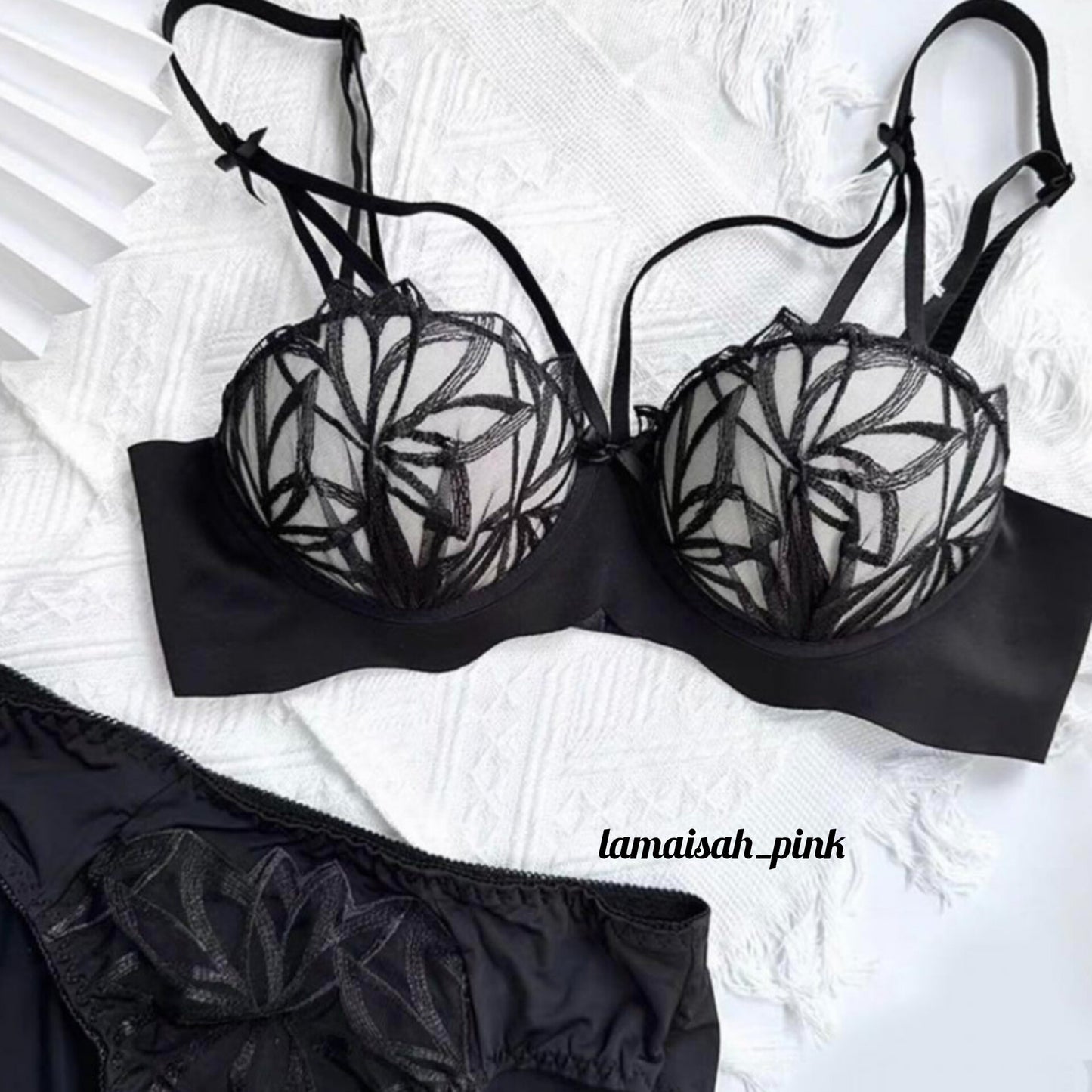 Soft Seamless Bra Set