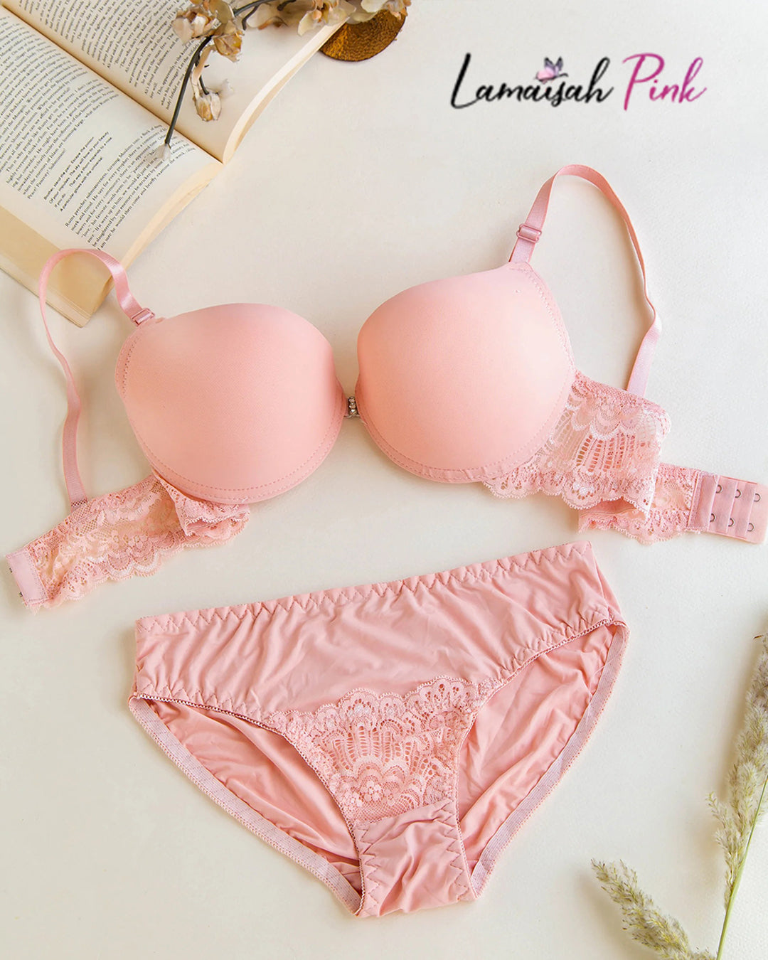 Lacy Bra Set