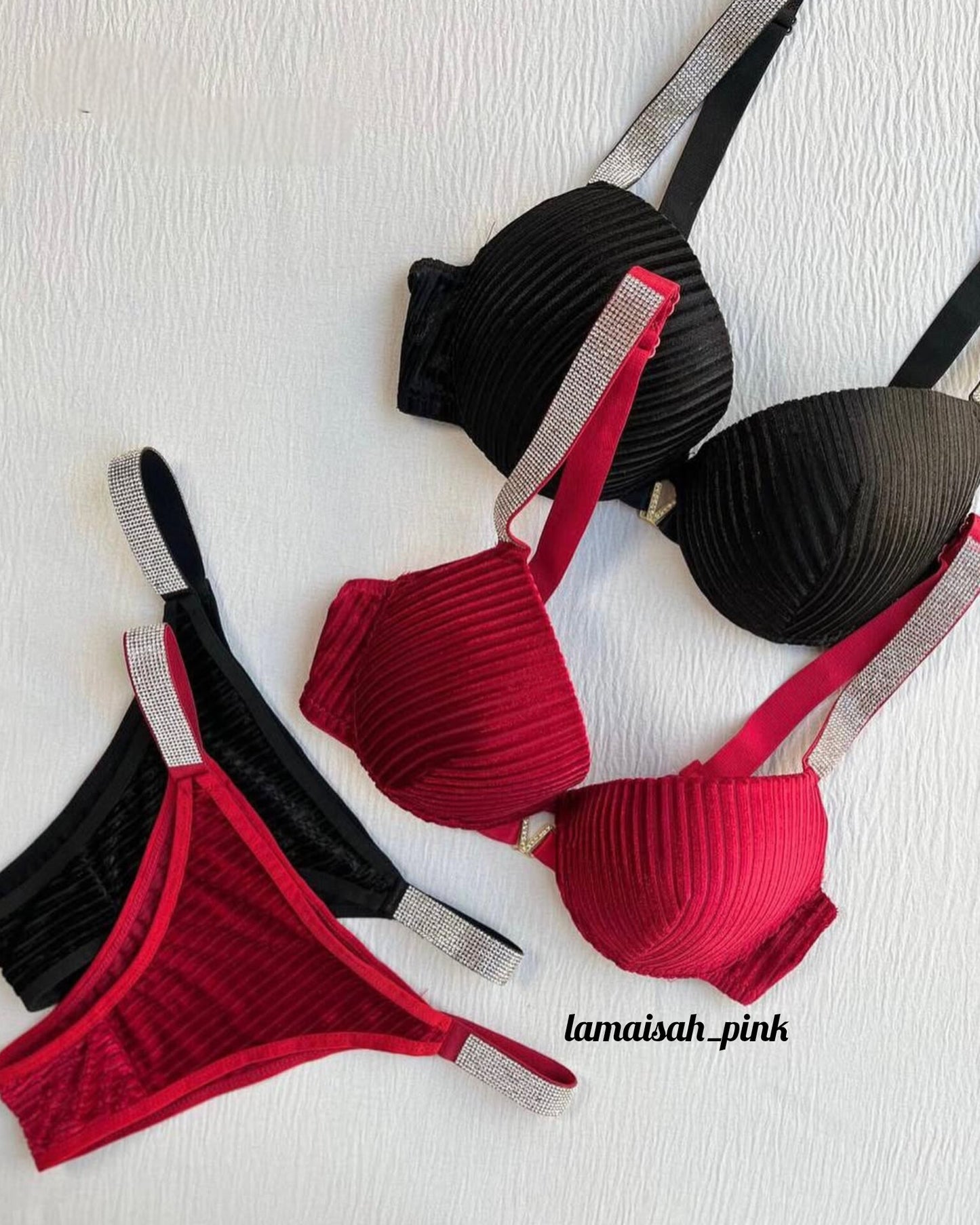 Rhinestone Strap V Bra Set