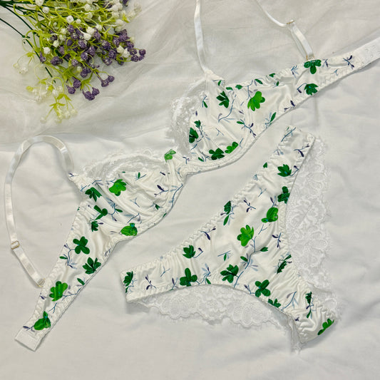 Soft Silky Bra Set(Green flowers)
