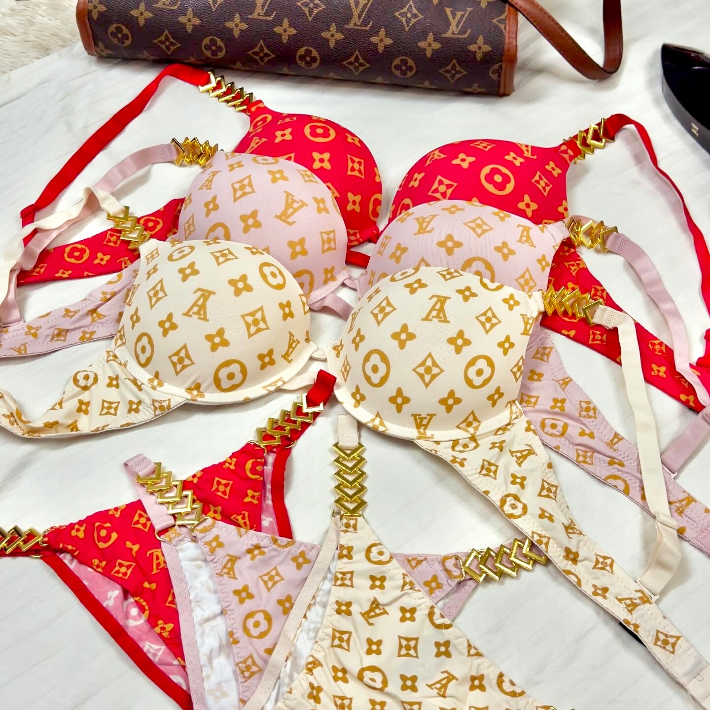 Lois Vuiton Bra Set