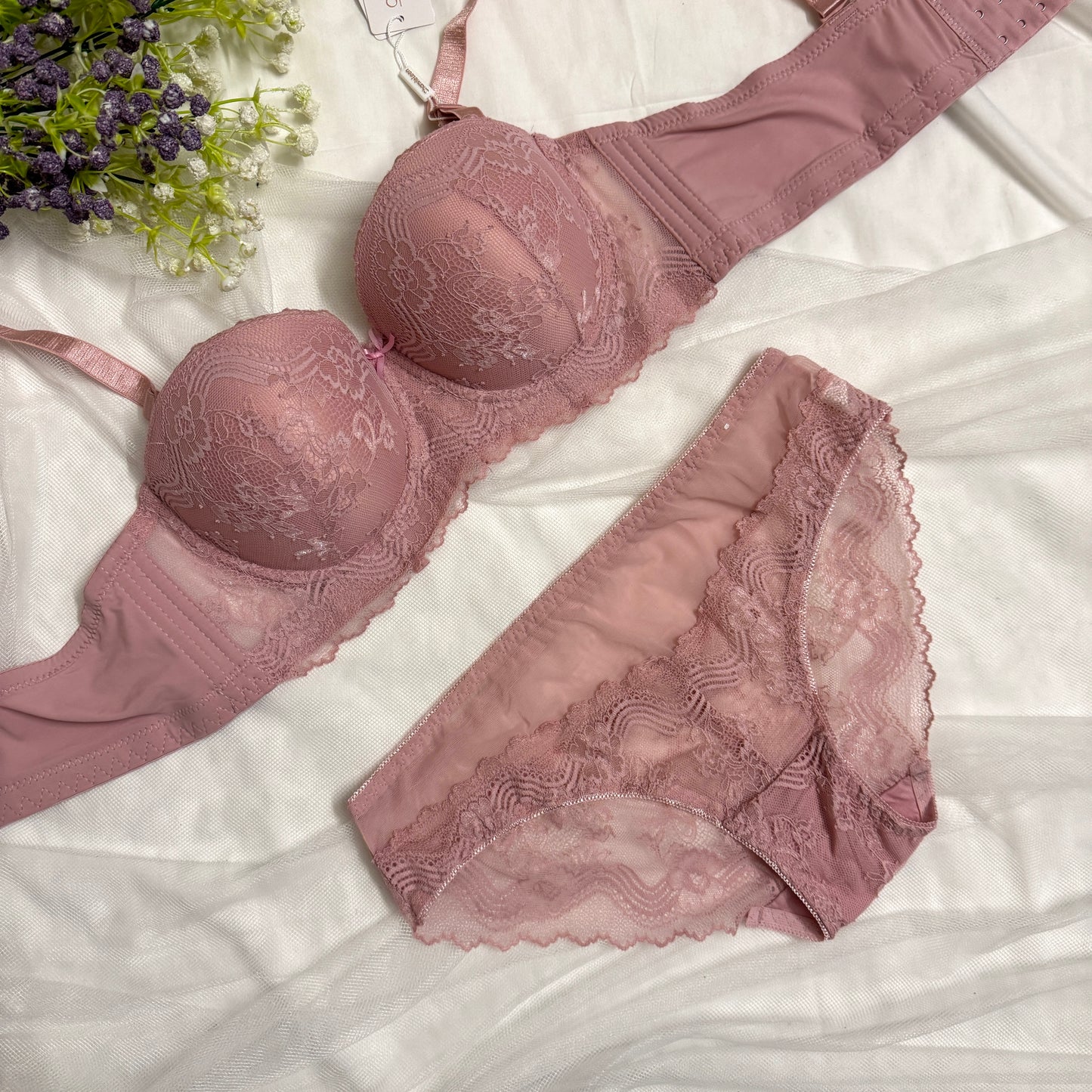 Lacy Bridal Bra Set