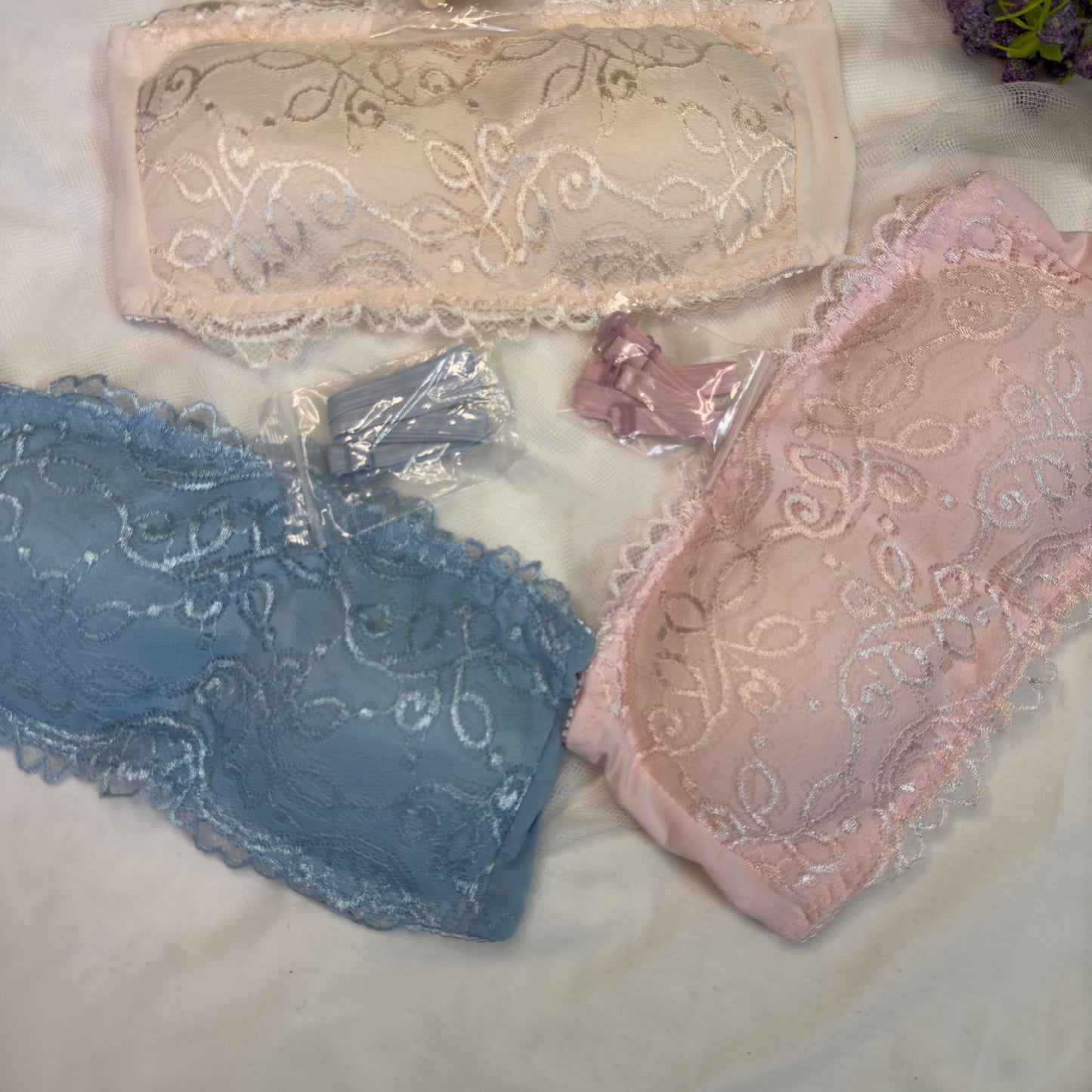 Strapless Bra (Extra Straps included)