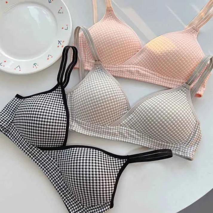 Check Design Thin Pad Non-Wire Bra
