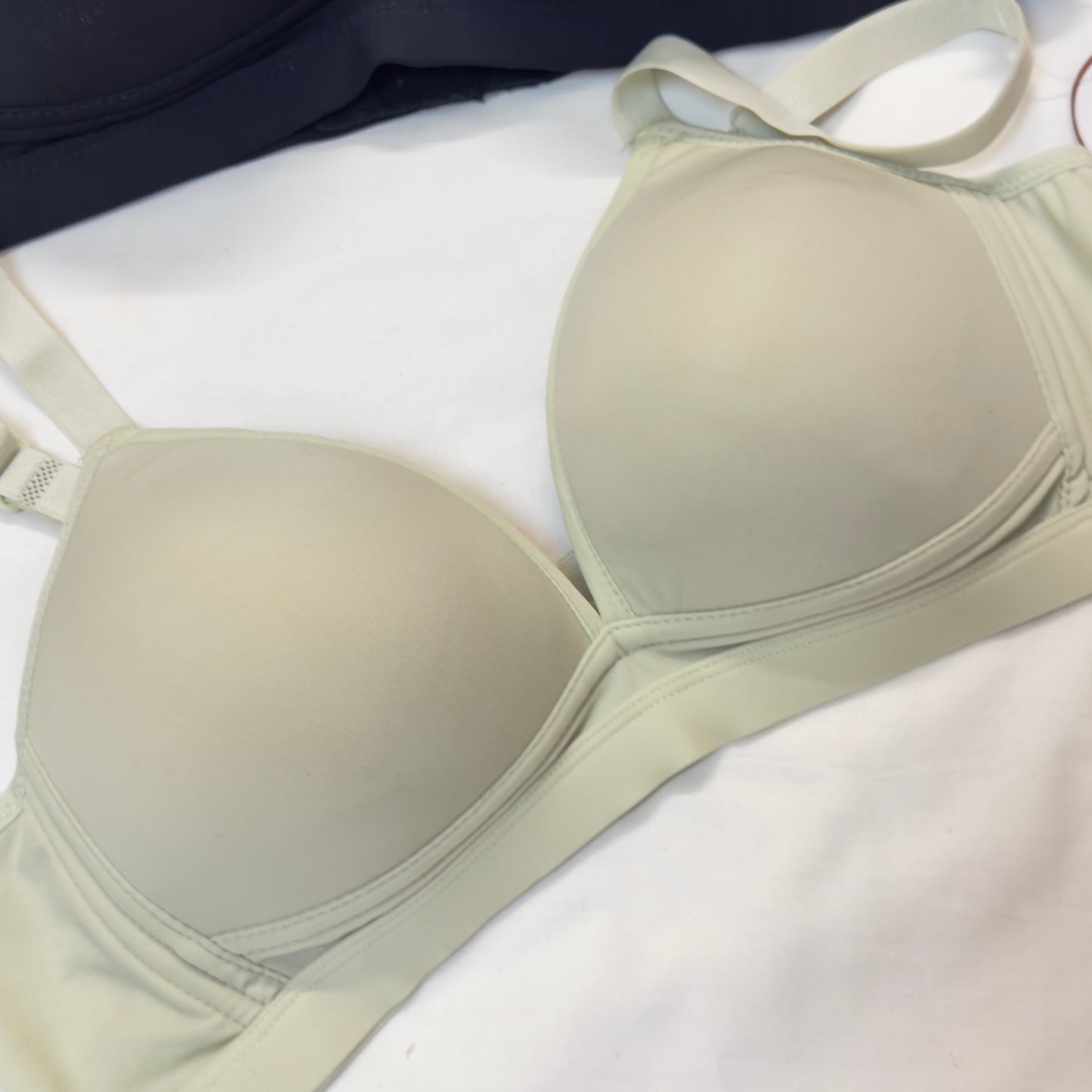 Daily wear Seamless Soft Bra in Pastel Colours