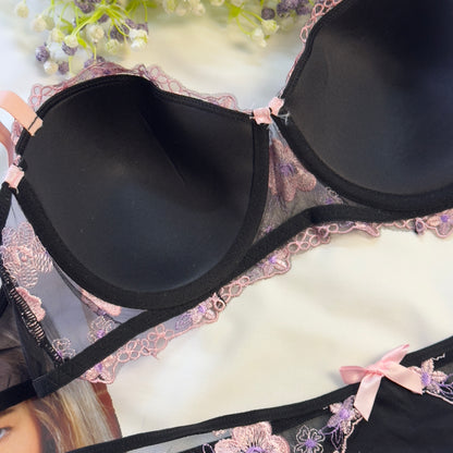 Black Embroidered Fancy Bra set