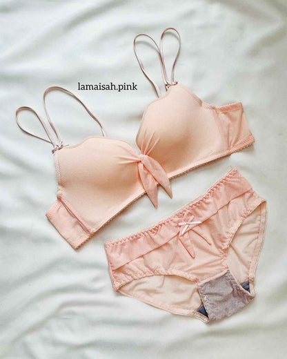 Thick Pad Non-Wire Bow Style Bra & Panty Set