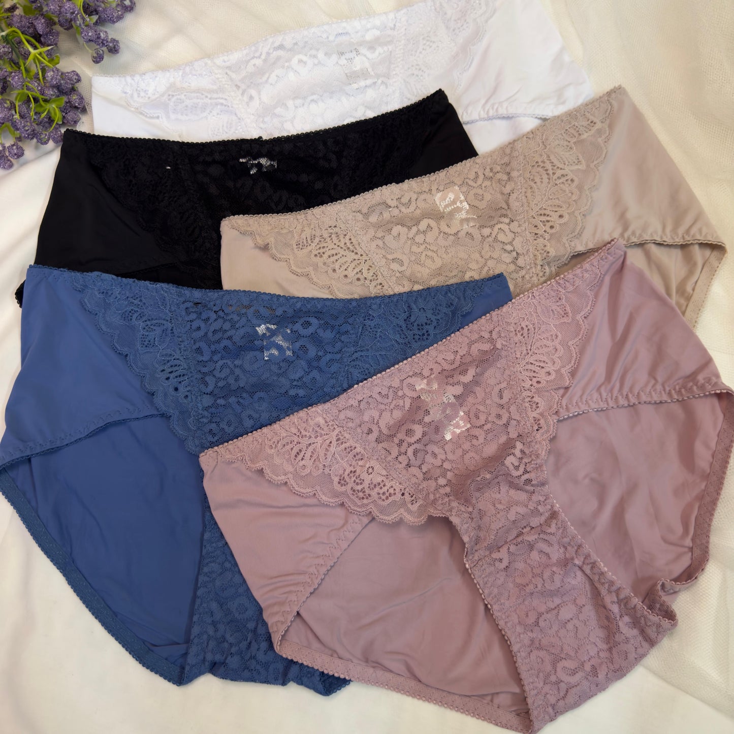 Invisi Feminine Panty