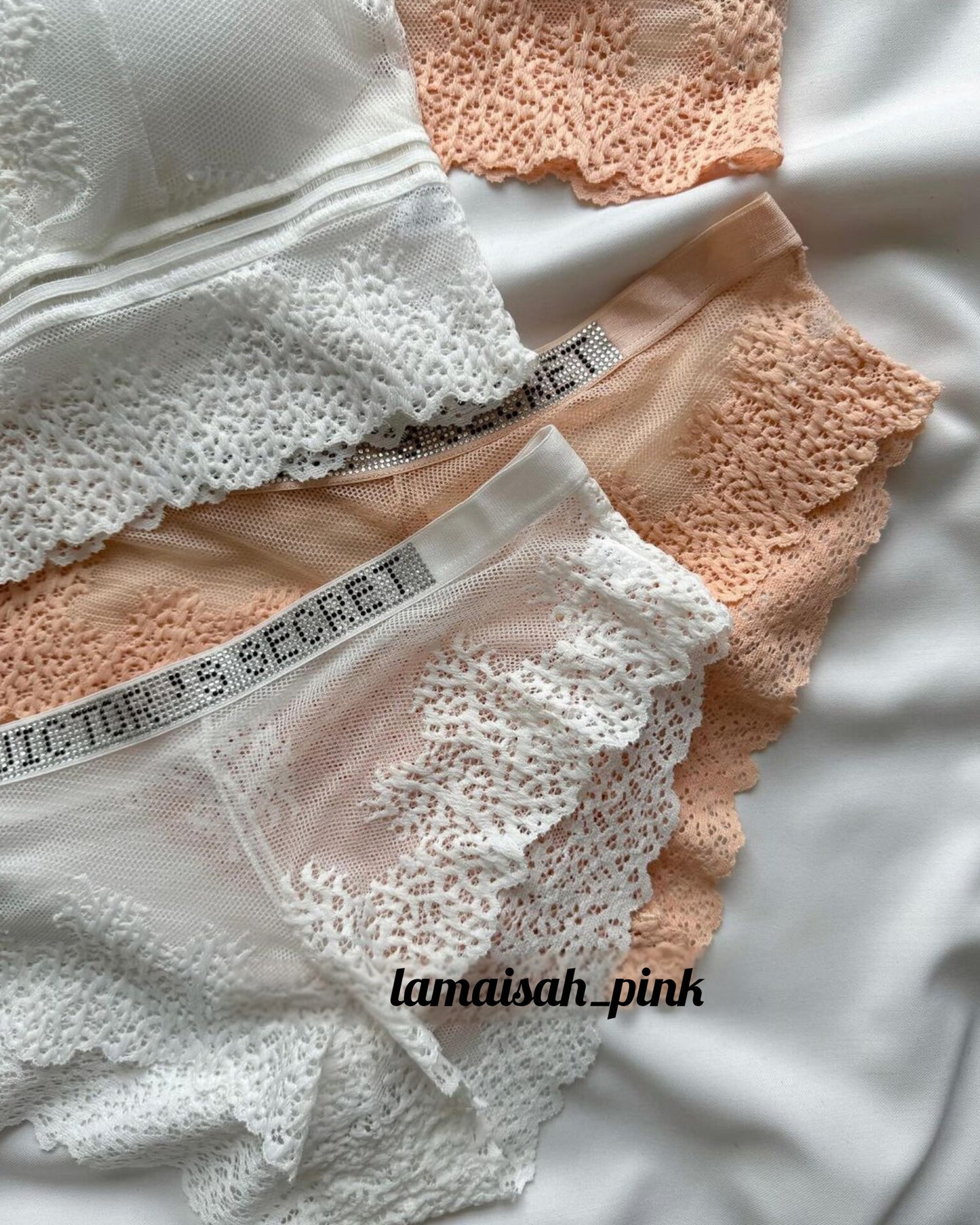 Victor's Secret Net Bra Set