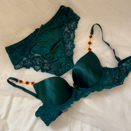 Ruby Studded Bra Set