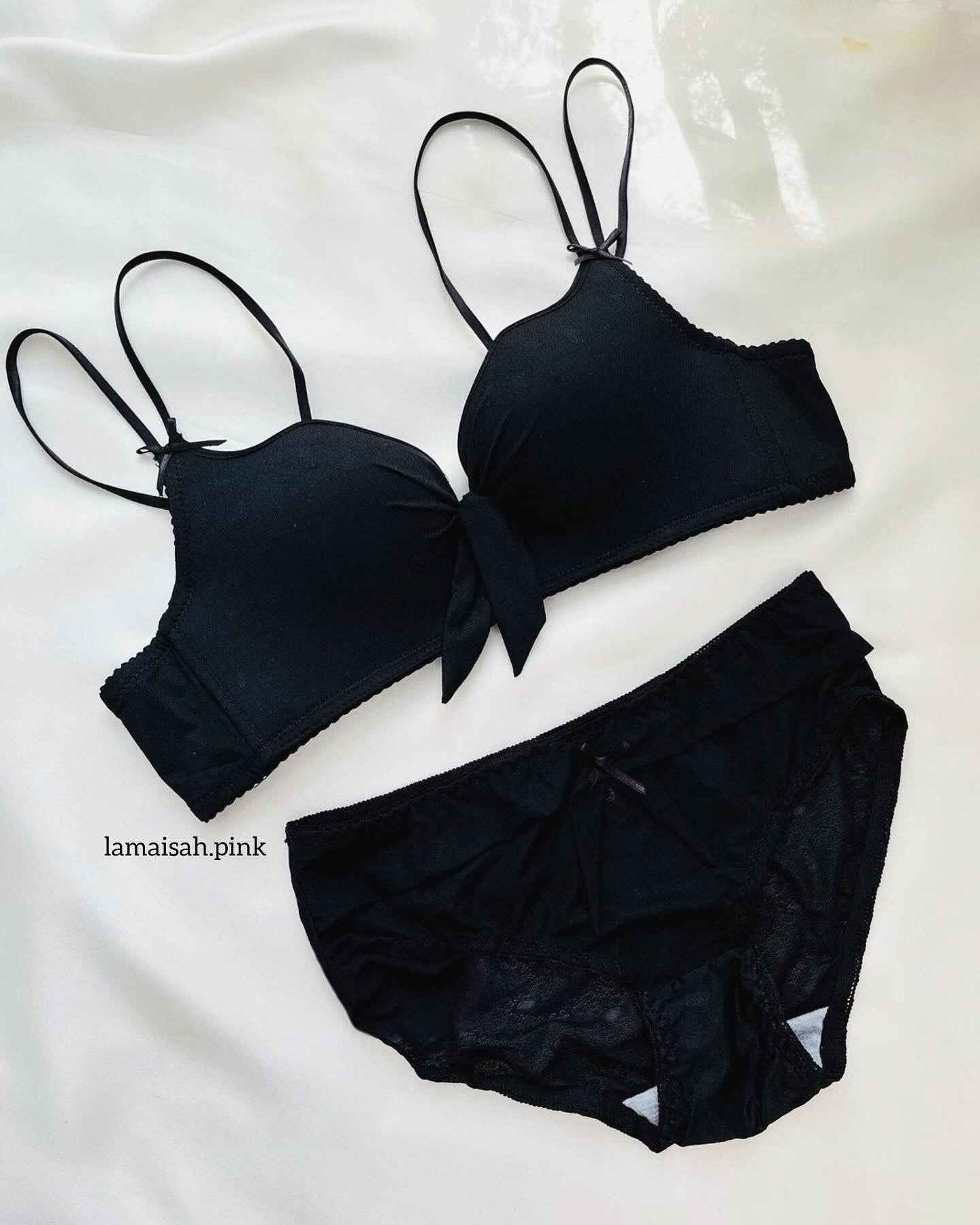 Thick Pad Non-Wire Bow Style Bra & Panty Set
