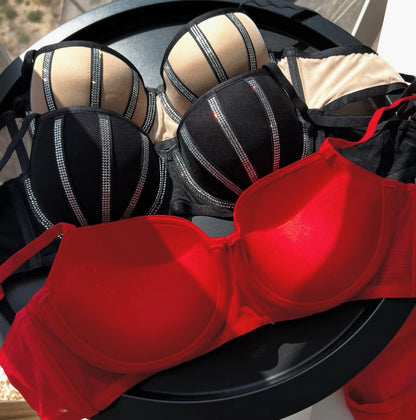 Stylish Glitter Lines Style Bra Set